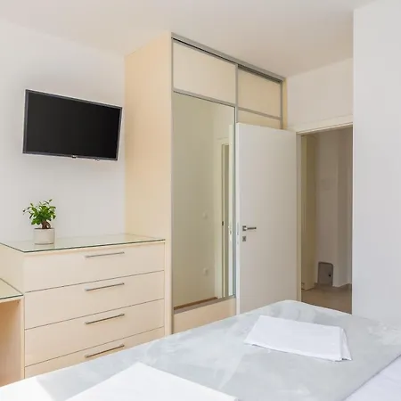 Luxury New Dajla Apartment *
