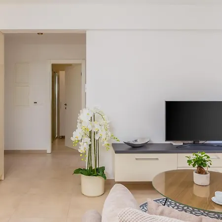 Apartment Luxury New Dajla *
